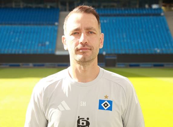 offizieller Portraittermin Verein Hamburger SV 2025 2026 Sven Höh Torwarttrainer Hamburger Sv 17.09.2025, Sporthalle, Hamburg, offizieller Portraittermin Verein Hamburger SV 2025 2026