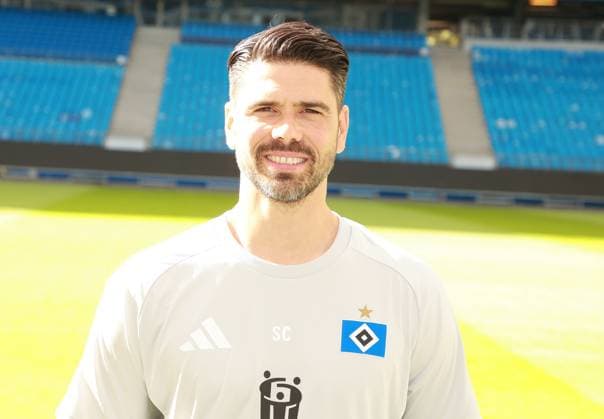 offizieller Portraittermin Verein Hamburger SV 2025 2026 Sebastian Capel (UKE) Reha-Trainer Hamburger Sv 17.09.2025, Sporthalle, Hamburg, offizieller Portraittermin Verein Hamburger SV 2025 2026