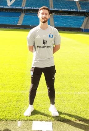 offizieller Portraittermin Verein Hamburger SV 2025 2026 Basil More-Chevalier Performance Manager Hamburger Sv 17.09.2025, Sporthalle, Hamburg, offizieller Portraittermin Verein Hamburger SV 2025 2026