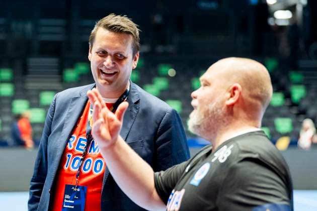Handball, Champions League Kolstad Dinamo Bucuresti 31 28 Trondheim 20250917 Kolstad coach Stian Gomo and general manager Jostein Sivertsen after the Champions League handball match between Kolstad and Dinamo Bucuresti in Trondheim Spektrum 31 28 Photo Ole Martin Wold NTB Trondheim Norway EDITORIAL USE ONLY RESTRICTED USE FOR BETTING COMPANIES  Copyright: xOlexMartinxWoldx xNTBx