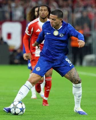 Enzo Fernandez of Chelsea Bayern Munich v Chelsea, UEFA Champions League, Group Stage, Football, Allianz Arena, Munich, Germany - 17 Sep 2025Munich Allianz Arena Germany EDITORIAL USE ONLY No use with unauthorised audio, video, data, fixture lists, club league logos or live services. Online in-match use limited to 120 images, no video emulation. No use in betting, games or single club league player publications.  Copyright: xChristianxKolbert Shutterstockx 15481350v