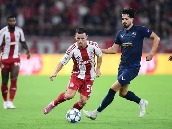 UEFA Champions League - Olympiacos FC vs Pafos FC - Olympiacos player Daniel Podence in action during the UEFA Champions League Phase matchday 1 soccer match between Olympiacos FC and Pafos FC in Stadium Georgios Karaiskakis in Piraeus, Greece, 17 September 2025.. IMAGO ONE INCH PRODUCTIONS PIRAEUS Greece Copyright: xONExINCHxPRODUCTIONSx 6659420