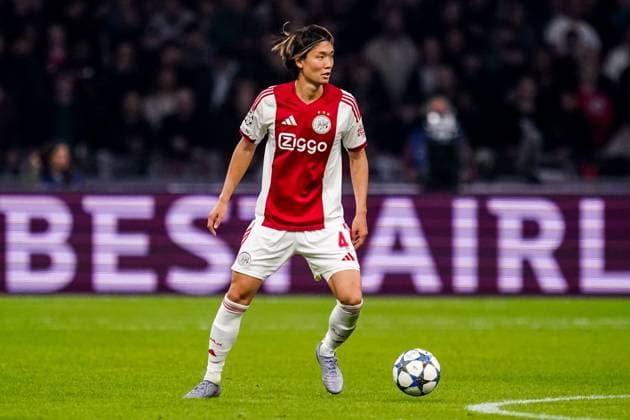 AMSTERDAM, NETHERLANDS - SEPTEMBER 17: Ko Itakura of AFC Ajax controls the ball during the UEFA Champions League 2025 26 League Phase MD1 match between AFC Ajax and FC Internazionale Milano at Johan Cruijff Arena on September 17, 2025 in Amsterdam, Netherlands. (Photo by Rene Nijhuis) SPO  Copyright: xRenexNijhuis