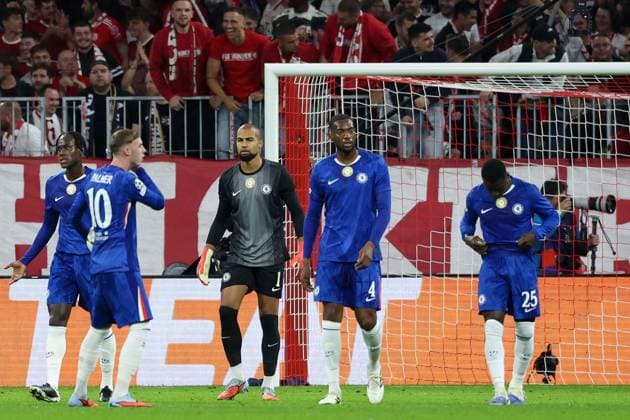 Robert Sanchez of Chelsea and Tosin Adarabioyo of Chelsea react to conceding a goal Bayern Munich v Chelsea, UEFA Champions League, Group Stage, Football, Allianz Arena, Munich, Germany - 17 Sep 2025Munich Allianz Arena Germany EDITORIAL USE ONLY No use with unauthorised audio, video, data, fixture lists, club league logos or live services. Online in-match use limited to 120 images, no video emulation. No use in betting, games or single club league player publications.  Copyright: xChristianxKolbert Shutterstockx 15481350al