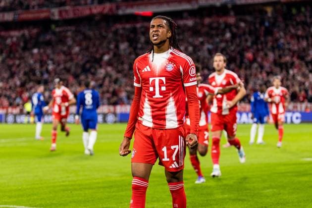 UEFA Champions League, FC Bayern München - FC Chelsea; 17.09.2025 Jubel nach dem Eigentor von Trevoh Chalobah (FC Chelsea, 23) - Michael Olise (FC Bayern München, 17) zum 1:0 UEFA Champions League, FC Bayern München - FC Chelsea; München, Allianz Arena am 17.09.2025 Copyright: xBEAUTIFULxSPORTS Wunderlx