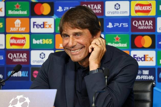 September 17, 2025, Munchester, Munchester, Inghilterra: Antonio Conte Head Coach of SSC Napoli during the pre-match press conference, PK, Pressekonferenz on September 17, 2025, in the Champions League between Manchester City and Napoli at the Etihad Stadium in Manchester. Munchester Inghilterra - ZUMAs236 20250917_aap_s236_033 Copyright: xFabioxSassox