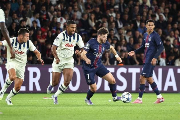 Ligue des Champions Psg-Atalanta PHOTOPQR LE PARISIEN LP Fred Dugit ; Paris ; 17 09 2025 ; Sports Parc des Princes, Paris (XVIe), le 17 09 2025 Ligue des Champions Psg-Atalanta Kvaratskhelia LP Fred Dugit