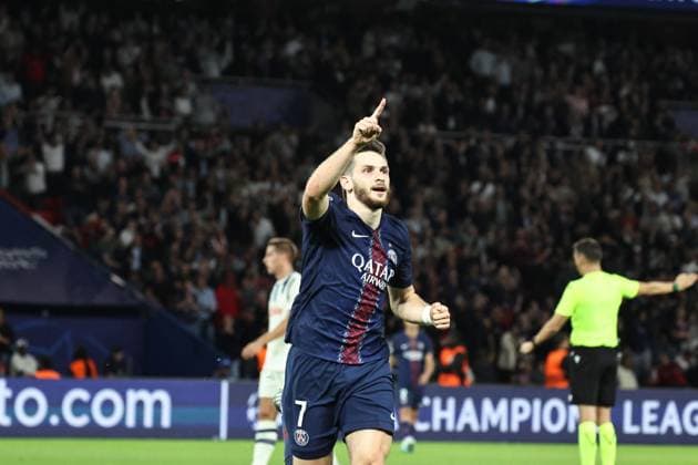 Ligue des Champions Psg-Atalanta PHOTOPQR LE PARISIEN LP Fred Dugit ; Paris ; 17 09 2025 ; Sports Parc des Princes, Paris (XVIe), le 17 09 2025 Ligue des Champions Psg-Atalanta Kvaratskhelia LP Fred Dugit