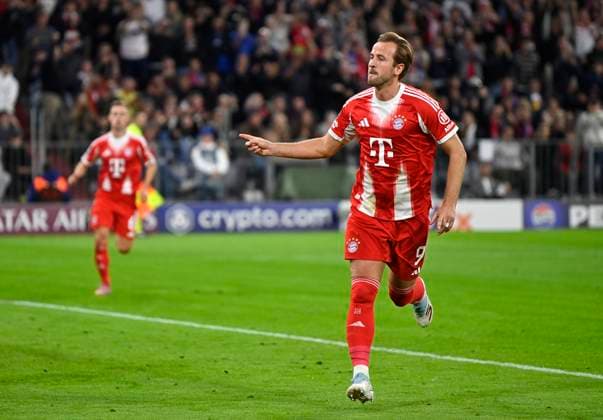 TOR zum 2:0 Harry Kane FC Bayern München FCB (09) Elfmeter, Strafstoss Torjubel FC Bayern Muenchen FCB vs Chelsea FC Spieltag 01 17.09.2025 DFL REGULATIONS PROHIBIT ANY USE OF PHOTOGRAPHS AS IMAGE SEQUENCES AND OR QUASI-VIDEO FC Bayern Muenchen FCB vs Cheelsea FC