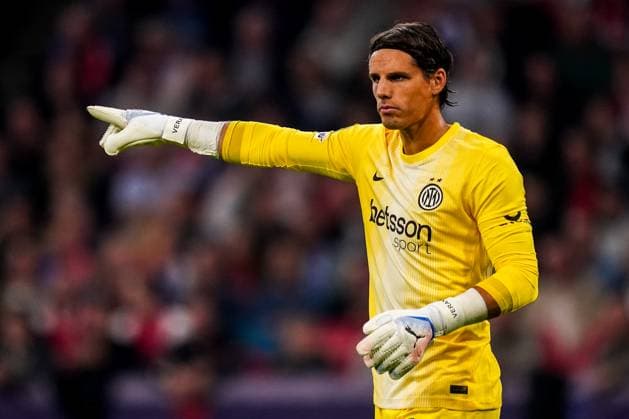 AMSTERDAM, NETHERLANDS - SEPTEMBER 17: FC Internazionale goalkeeper Yann Sommer gestures during the UEFA Champions League 2025 26 League Phase MD1 match between AFC Ajax and FC Internazionale Milano at Johan Cruijff Arena on September 17, 2025 in Amsterdam, Netherlands. (Photo by Rene Nijhuis) SPO  Copyright: xRenexNijhuis