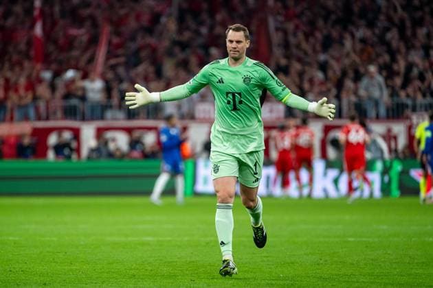 Manuel Neuer (FC Bayern Muenchen, 01) jubelt ueber das Tor zum 2:0, GER, FC Bayern Muenchen vs FC Chelsea FC, Fussball, UEFA Champions League, Ligaphase, 1. Spieltag, Saison 2025 2026, 17.09.2025 GER, FC Bayern Muenchen vs FC Chelsea FC, Fussball, UEFA Champions League, Ligaphase, 1. Spieltag, Spielzeit 2025 2026, 17.09.2025 Muenchen Copyright: xEibner-Pressefoto Memmlerx EP_MMR