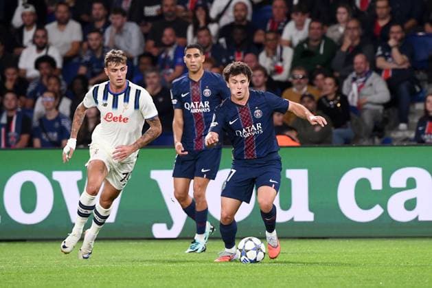 Paris Saint-Germain v Atalanta BC - UEFA Champions League 2025 2026 87 Joao NEVES (psg) - 70 Daniel MALDINI (asc) during the UEFA Champions League 2025 2026 match between Paris and Atalanta at Parc des Princes on September 17, 2025 in Paris, France. Paris France  Copyright: xFEPx 776382821