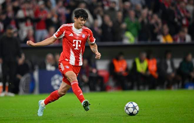 Min-jae Kim FC Bayern Muenchen FCB (03) Aktion am Ball FC Bayern Muenchen FCB vs Chelsea FC Spieltag 01 17.09.2025 DFL REGULATIONS PROHIBIT ANY USE OF PHOTOGRAPHS AS IMAGE SEQUENCES AND OR QUASI-VIDEO FC Bayern Muenchen FCB vs Cheelsea FC