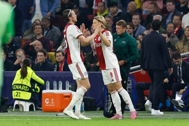 AMSTERDAM , 17-09-2025 , JohanCruyff Arena , season 2025 2026 , UEFA Champions League football , League phase Matchday 1 , match between Ajax and Inter Milan , picture shows Ajax player Wout Weghorst , Ajax player Kasper Dolberg Ajax - Inter  x31067286x Copyright: