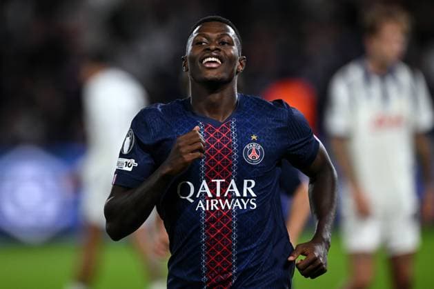 Mg Parigi (Francia) 17 09 2025 - Champions League Paris Saint Germain-Atalanta foto Matteo Gribaudi Image nella foto: esultanza gol Nuno Mendes 