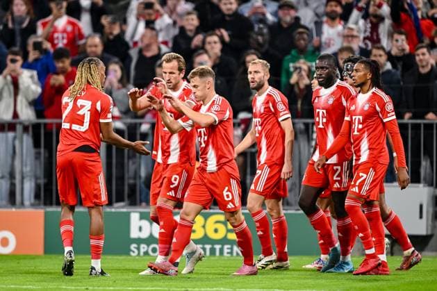 Harry Kane (Bayern München) celebrates after scoring his team s third goal with teammates during the UEFA Champions League 2025 26 League Phase MD1 match between FC Bayern München and Chelsea FC at Football Arena Munich on September 17, 2025 in Munich, Germany. (Photo by Harry Langer DeFodi Images)