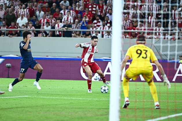 September 17, 2025, Piraeus, Piraeus, Greece: 3 FRANCISCO ORTEGA of Olympiacos competes with 77 JOoÆ’O CORREIA of Paphos FC during the UEFA Champions League, League Phase, Matchday 1 game between Olympiacos and Paphos FC at Georgios Karaiskakis Stadium on September 17, 2025, in Piraeus, Greece. Piraeus Greece - ZUMAk160 20250917_zip_k160_012 Copyright: xStefanosxKyriazisx