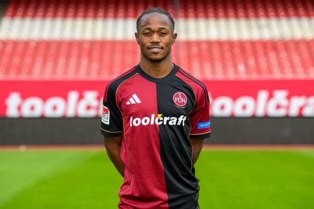 17.09.2025 - 1. FC Nürnberg FCN ( Club ) - 2. Fussball Bundesliga BL - Saison 2025 2026 - Fototermin Porträttermin Vorstellung Präsentation Pressetermin - - Einzelbild Einzelfoto Portrait Porträt Kopfbild - Mohamed Ali Zoma (23, 1. FC Nürnberg FCN )