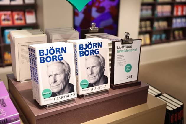 STOCKHOLM, SVERIGE 20250918 Tennislegendaren Björn Borgs självbiografi. Boken fotad pa Akademibokhandeln. STOCKHOLM SVERIGE x12150x