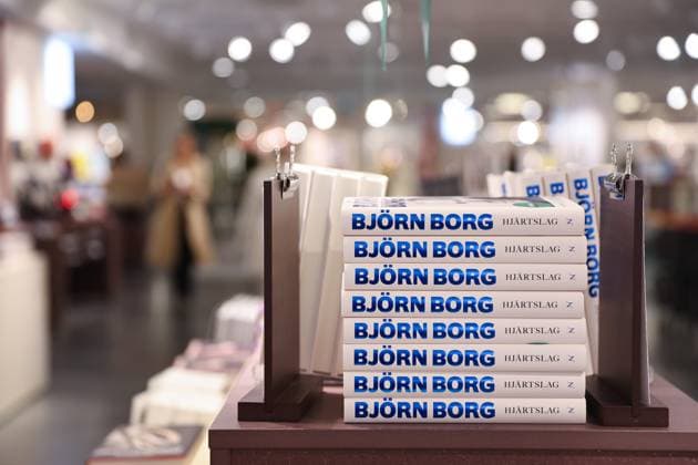 STOCKHOLM, SVERIGE 20250918 Tennislegendaren Björn Borgs självbiografi. Boken fotad pa Akademibokhandeln. STOCKHOLM SVERIGE x12150x