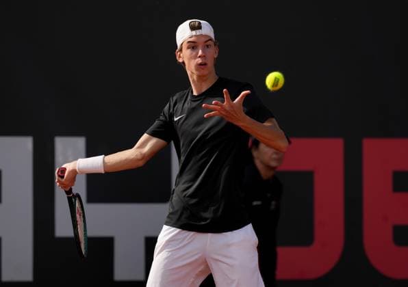 TENNIS - ATP, Tennis Herren Layjet Open BAD WALTERSDORF,AUSTRIA,18.SEP.25 - TENNIS - ATP Challenger Tour, Layjet Open. Image shows Alex Huszar (AUT).  GEPAxpictures xMichaelxRiedler