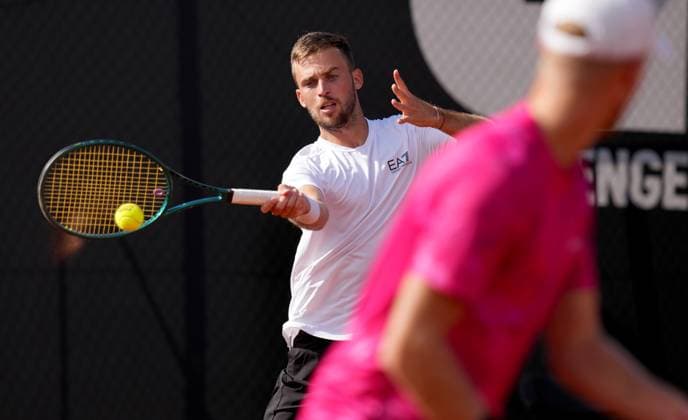 TENNIS - ATP, Tennis Herren Layjet Open BAD WALTERSDORF,AUSTRIA,18.SEP.25 - TENNIS - ATP Challenger Tour, Layjet Open. Image shows Michael Vrbensky (CZE) and Andrew Paulson (CZE).  GEPAxpictures xMichaelxRiedler