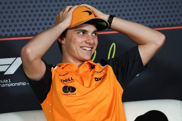 F1 - AZERBAIJAN GRAND PRIX 2025 PIASTRI Oscar (aus), McLaren F1 Team MCL39, portrait press conference, PK, Pressekonferenz during the 2025 Formula 1 Qatar Airways Azerbaijan Grand Prix, 17th round of the 2025 FIA Formula One World Championship, WM, Weltmeisterschaft from September 19 to 21, 2025 on the Baku City Circuit, in Baku, Azerbaijan - BakuAzerbaijan Copyright: xEricxAlonsox