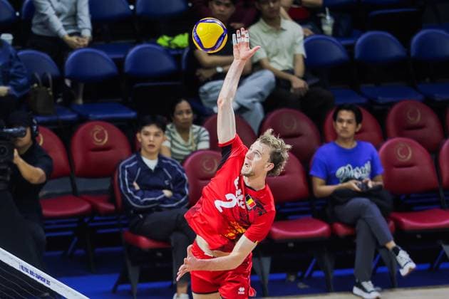 (250918) -- QUEZON CITY, Sept. 18, 2025 -- Ferre Reggers of Belgium competes during the pool F match between Belgium and Algeria at the FIVB Men s World Championship, WM, Weltmeisterschaft 2025 in Quezon City, the Philippines, on Sept. 18, 2025. ) (SP)PHILIPPINES-QUEZON CITY-VOLLEYBALL-FIVB MEN S WORLD CHAMPIONSHIP 2025 ROUELLExUMALI 