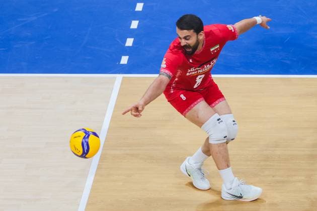 (250918) -- PASAY CITY, Sept. 18, 2025 -- Mohammadreza Hazratpourtalatappeh of Iran competes during the pool A match between Iran and the Philippines at the FIVB Men s World Championship, WM, Weltmeisterschaft 2025 in Pasay City, the Philippines, on Sept. 18, 2025. ) (SP)THE PHILIPPINES-PASAY CITY-VOLLEYBALL-FIVB MEN S WORLD CHAMPIONSHIP 2025 ROUELLExUMALI 