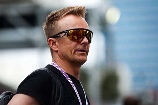 F1 - AZERBAIJAN GRAND PRIX 2025 KOVALAINEN Heikki, former F1 driver during the 2025 Formula 1 Qatar Airways Azerbaijan Grand Prix, 17th round of the 2025 FIA Formula One World Championship, WM, Weltmeisterschaft from September 19 to 21, 2025 on the Baku City Circuit, in Baku, Azerbaijan - BakuAzerbaijan  Copyright: xEricxAlonsox