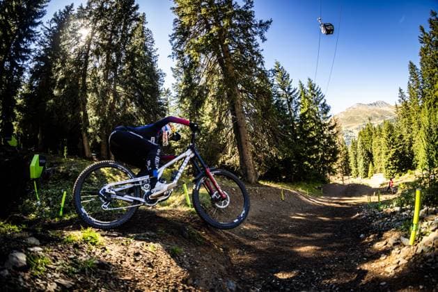 Whoop UCI Mountainbikeworldcup Downhill Lenzerheide NICOLE Myriam COMMENCAL MUC-OFF BY RIDING ADDICTIONat Whoop UCI Mountainbikeworldcup Downhill Lenzerheide, 18.09.2025,in Lenzerheide,SUI Foto: Sebastian Sternemannat Whoop UCI Mountainbikeworldcup Downhill Lenzerheide, 18.09.2025,in Lenzerheide,SUI Foto: Sebastian Sternemann