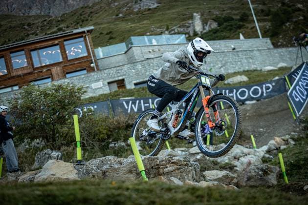Whoop UCI Mountainbikeworldcup Downhill Lenzerheide ZIERL Rosa CUBE FACTORY RACINGat Whoop UCI Mountainbikeworldcup Downhill Lenzerheide, 18.09.2025,in Lenzerheide,SUI Foto: Sebastian Sternemannat Whoop UCI Mountainbikeworldcup Downhill Lenzerheide, 18.09.2025,in Lenzerheide,SUI Foto: Sebastian Sternemann