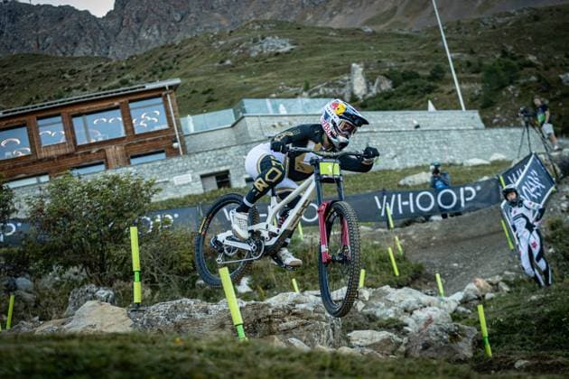 Whoop UCI Mountainbikeworldcup Downhill Lenzerheide HÖLL Valentina YT MOBat Whoop UCI Mountainbikeworldcup Downhill Lenzerheide, 18.09.2025,in Lenzerheide,SUI Foto: Sebastian Sternemannat Whoop UCI Mountainbikeworldcup Downhill Lenzerheide, 18.09.2025,in Lenzerheide,SUI Foto: Sebastian Sternemann
