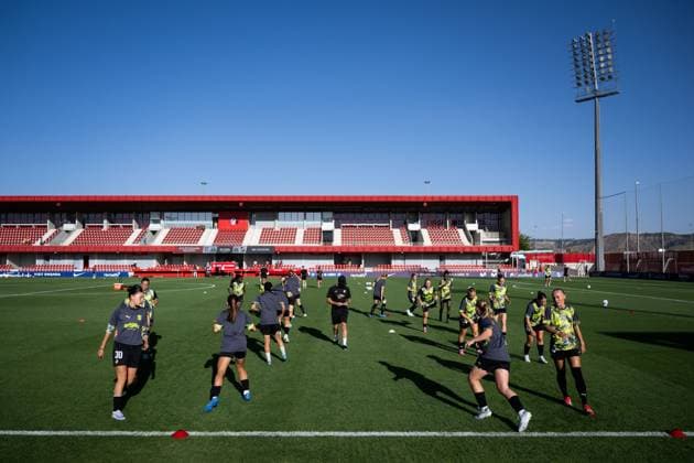 250918 Players of Häcken ahead of the second leg UEFA Women™s Champions League third qualifying round football match between Atletico Madrid and Häcken on September 18, 2025 in Madrid. Photo: Carl Sandin BILDBYRAN kod CS CS0773 fotboll football soccer fotball uefa womens champions league atletico madrid häcken dam bbeng Copyright: CARLxSANDIN BB250918CS031