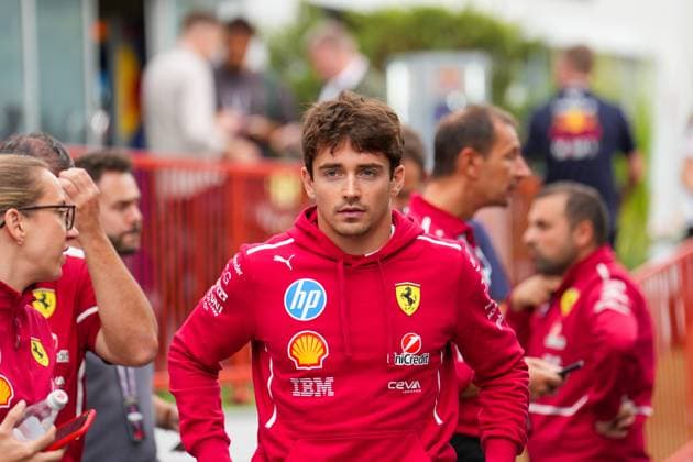 Formula 1 Qatar Airways Azerbaijan Grand Prix 2025 Romain MATHON OVERTAKE MAXPPP - Baku 18 09 2025 16 LECLERC Charles (mon), Scuderia Ferrari HP, portrait at the Formula 1 Qatar Airways Azerbaijan Grand Prix 2025, the 17th round of the 2025 FIA Formula 1 World Championship, WM, Weltmeisterschaft at the Baku City Circuit in Baku, Azerbaijan, from 18 to 21 September 2025 Baku Baku City Circuit Azerbaijan  Copyright: xOVERTAKE MAXPPPxRomainxMATHONx OVT202509185221 OVT202509185221