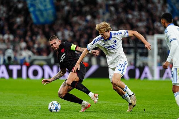 Robert Andrich (Bayer 04 Leverkusen, 08), Mads Emil Madsen (FC Kopenhagen, 21) DEN, FC Kopenhagen vs. Bayer 04 Leverkusen, Fussball, UEFA Champions League, Spieltag 1, Spielzeit 2025 2026, 18.09.2025 DEN, FC Kopenhagen vs. Bayer 04 Leverkusen, Fussball, UEFA Champions League, Spieltag 1, Spielzeit 2025 2026, 18.09.2025 Kopenhagen Copyright: xEibner-Pressefoto MarcelxvonxFehrnx EP_MFN