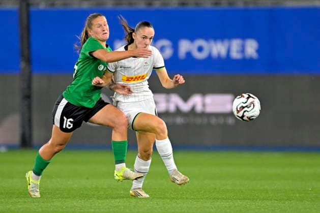 OH Leuven women v FC Vorskla Poltava - UEFA Champions League LEUVEN, BELGIUM - SEPTEMBER 18 : Mertens Zenia midfielder of OH Leuven Women battles for the ball with Iryna Kotiash midfielder of FC Vorskla Poltava during the UEFA women Champions League 2025 26 first qualifying round first leg between OH Leuven women and FC Vorskla Poltava on September 18, 2025 in Leuven, Belgium, 18 09 2025 Leuven Belgium  Copyright: xSesx