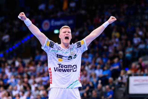TVB Stuttgart - Frisch Auf Göppingen Handball: 1. Bundesliga, Herren, Saison 2025 2026, TVB Stuttgart - Frisch Auf Göppingen, Porsche Arena. Göppingens Ãmir Örn Gislason jubelt. Stuttgart Porsche Arena Baden-Württemberg Deutschland