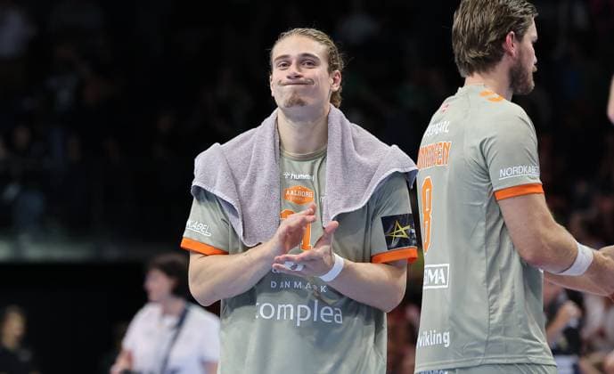 Juri Knorr enttäuscht nach Spielende Enttäuschung Handball CL Championsleague Champions League Herren 2. Spieltag Saison 2025 2026 18.09.2025 Füchse Berlin vs. Aalborg Handbold in der Max Schmeling Halle