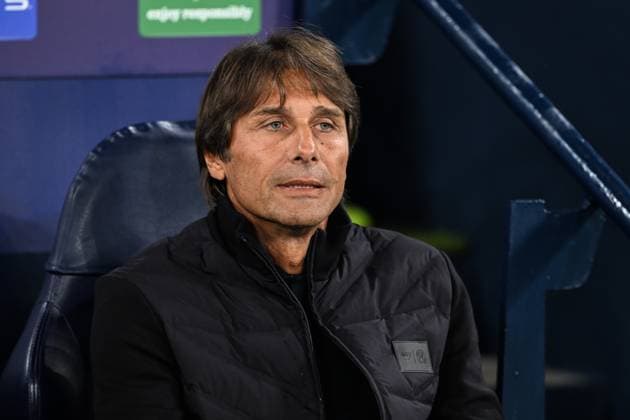 Manchester, England, 18th September 2025. Antonio Conte coach of SSC Napoli during the Manchester City vs Napoli UEFA Champions League match at the Etihad Stadium, Manchester. Picture credit should read: Cody Froggatt Sportimage EDITORIAL USE ONLY. No use with unauthorised audio, video, data, fixture lists, club league logos or live services. Online in-match use limited to 120 images, no video emulation. No use in betting, games or single club league player publications. SPI_019_CF_MCI_NAP SPI-4144-0028