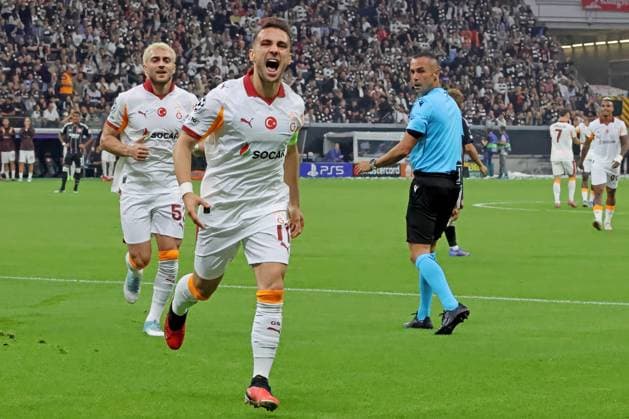 Frankfurt, Deutschland 18. September 2025: Champions League - 2025 2026 - Eintracht Frankfurt vs. Galatasaray Istanbul Im Bild: Torschütze, Yunus Akgün Akguen (Galatasaray) freut sich über sein Tor zum 0:1. Deutsche Bank Park Hessen Copyright: xFotostandx xRacochax