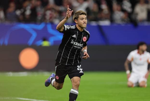 18.09.2025, Fussball UEFA Champions League, Eintracht Frankfurt - Galatasaray SK Istanbul, emonline, emspor, v.l.,Torjubel zum 1:1 durch Ritsu Doan (Eintracht Frankfurt), Goal celebration, celebrate the goal DFL DFB REGULATIONS PROHIBIT ANY USE OF PHOTOGRAPHS AS IMAGE SEQUENCES AND OR QUASI-VIDEO. xdcx Copyright: HMBxMedia Claus