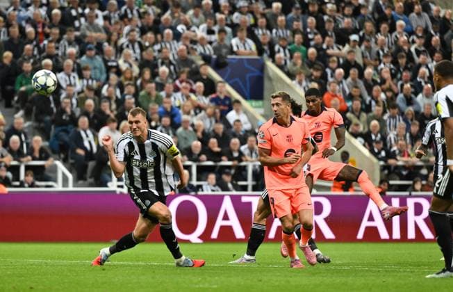 Marcus Rashford of Barcelona celebrates scoring their first goal Newcastle United v Barcelona, UEFA Champions League, Group Stage, Football, St James Park, Newcastle, UK - 18 Sep 2025Newcastle St James Park United Kingdom EDITORIAL USE ONLY No use with unauthorised audio, video, data, fixture lists, club league logos or live services. Online in-match use limited to 120 images, no video emulation. No use in betting, games or single club league player publications. Copyright: xRichardxLee Shutterstockx 15486944br