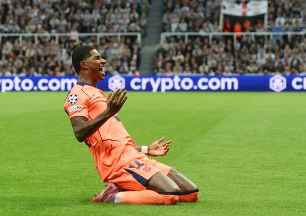 Newcastle Upon Tyne, England, 18th September 2025. Marcus Rashford of FC Barcelona, Barca celebrates scoring the first goal during the Newcastle United vs FC Barcelona UEFA Champions League match at St. James Park, Newcastle Upon Tyne. Picture credit should read: Nigel Roddis Sportimage EDITORIAL USE ONLY. No use with unauthorised audio, video, data, fixture lists, club league logos or live services. Online in-match use limited to 120 images, no video emulation. No use in betting, games or single club league player publications. SPI_046_NR_Newcastle_Barca SPI-4145-0046