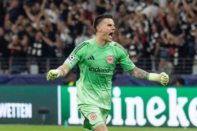 UEFA Champions League: Eintracht Frankfurt - Galatasaray, 18.09.2025 Michael Zetterer (Eintracht Frankfurt 23) bejubelt das Tor den Treffer von Can Uzun (Eintracht Frankfurt 42) zum 2:1, Eintracht Frankfurt - Galatasaray, Frankfurt, Deutsche Bank Park, 18.9.2025 Copyright: xBEAUTIFULxSPORTS Gawlikx