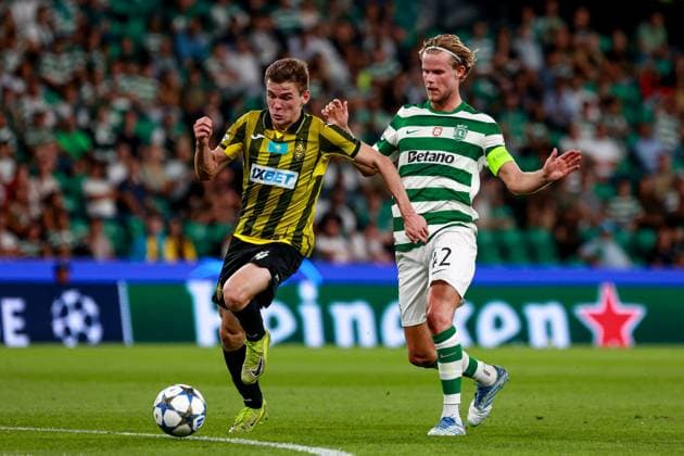 Alexandr Mrynskiy of Kairat Almaty battles for the ball with Morten Hjulmand midfielder of Sporting CP during the UEFA Champions League 2025 26 League Phase MD1 match between Sporting CP and Kairat Almaty at Estadio Jose de Alvalade on September 16, 2025 UEFA Champions League League Phase MD1 - Sporting CP and Kairat Almaty (Valter Gouveia SPP) Copyright: xValterxGouveia SPPx spp-en-VaGo-VG_L8123