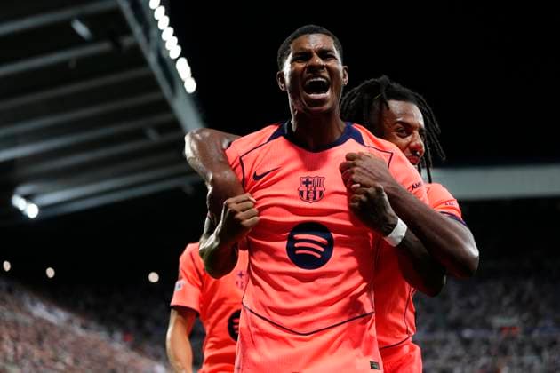 Newcastle United FC v FC Barcelona, Barca - UEFA Champions League 2025 26 League Phase MD1 Marcus Rashford left winger of Barcelona and England celebrates after scoring his sides second goal during the UEFA Champions League 2025 26 League Phase MD1 match between Newcastle United FC and FC Barcelona at St James Park on September 18, 2025 in Newcastle upon Tyne, England. Newcastle upon Tyne England United Kingdom  Copyright: xJosexBretonx originalFilename:bretonhernandez-newcastl250918_npjFX.jpg