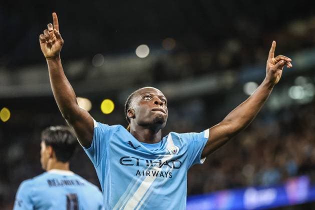 UEFA Champions League 2025 26 Phase MD1 Manchester City vs Napoli League Jeremy Doku of Manchester City celebrates his goal to make it 2-0 during the UEFA Champions League 2025 26 Phase MD1 Manchester City vs Napoli League at The City of Manchester Stadium, Manchester, United Kingdom, 18th September 2025 (Photo by Alfie Cosgrove News Images) Manchester Etihad Stadium Manchester United, ManU Kingdom Copyright: xAlfiexCosgrove NewsxImagesx