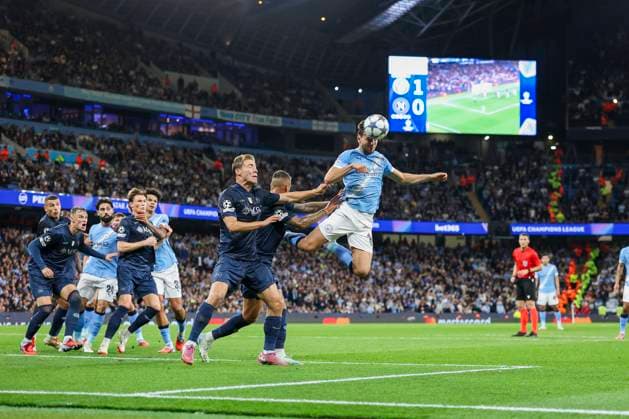 Manchester City FC v SSC Napoli, Champions League Manchester City midfielder Nico Gonzalez (14) heads at goal during the Manchester City FC v SSC Napoli Champions League Round One match at the Etihad Stadium, Manchester, United Kingdom on 18 September 2025 Credit: Phil Duncan Every Second Media Editorial use only. All images are copyright Every Second Media Limited. No images may be reproduced without prior permission. Copyright: xIMAGO EveryxSecondxMediax ESM-1589-0102 PhilxDuncanx xEveryxSecondxMediax