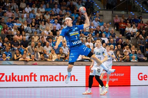Handball I Herren I Saison 2025-2026 I Bundesliga I 5. Spieltag I TVB Stuttgart - Frisch Auf! Göppingen I 18.09.2025 Kasper Thorsen Lien (7, TVB Stuttgart) im Wurf Stuttgart Porsche Arena Baden-Württemberg Deutschland Copyright: xLobeca MaxxPetershansx